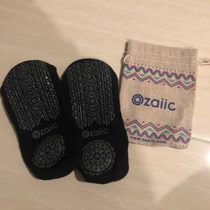 Ozaiic Pilates socks